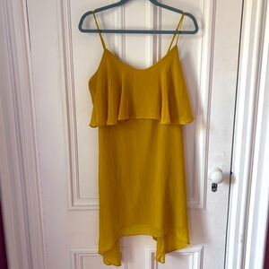 BCBGeneration Avocado VNeck Ruffle Handkerchief Hem Lined Cami Dress Medium